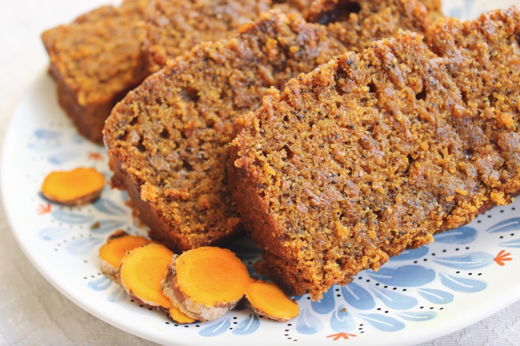 ALL VEGAN CARROT TURMERIC CAKE